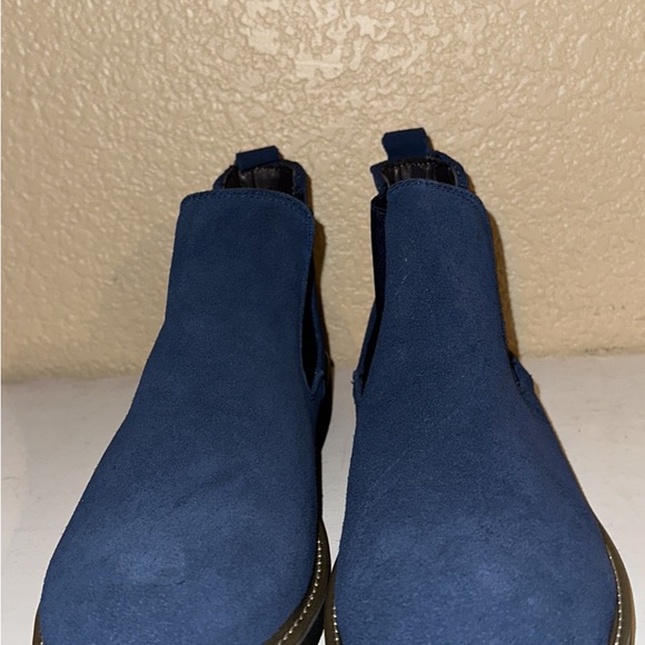 Men’s blue Suede Chelsea Boots - Picture 4 of 6